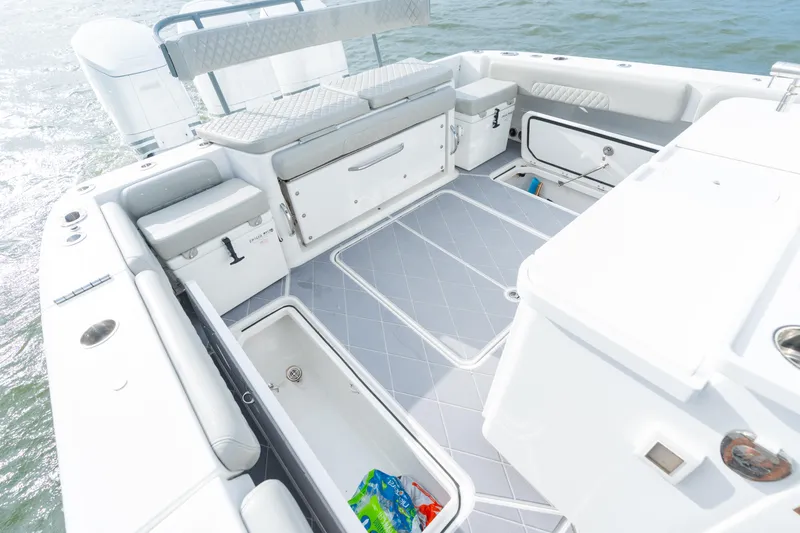 Slide: The Image of HCB 42 Lujo 2023 - 66