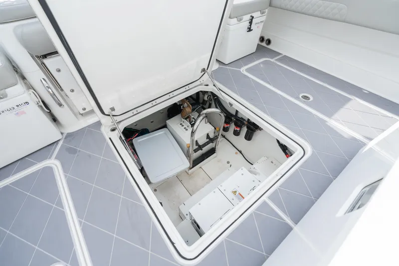 Slide: The Image of HCB 42 Lujo 2023 - 69