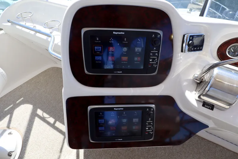 Slide: The Image of Sea Ray 400 Sedan Bridge 2001 - 12