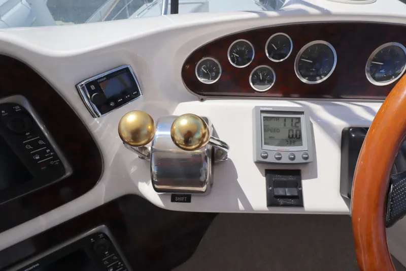 Slide: The Image of Sea Ray 400 Sedan Bridge 2001 - 13