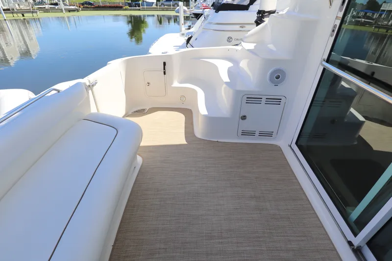 Slide: The Image of Sea Ray 400 Sedan Bridge 2001 - 26