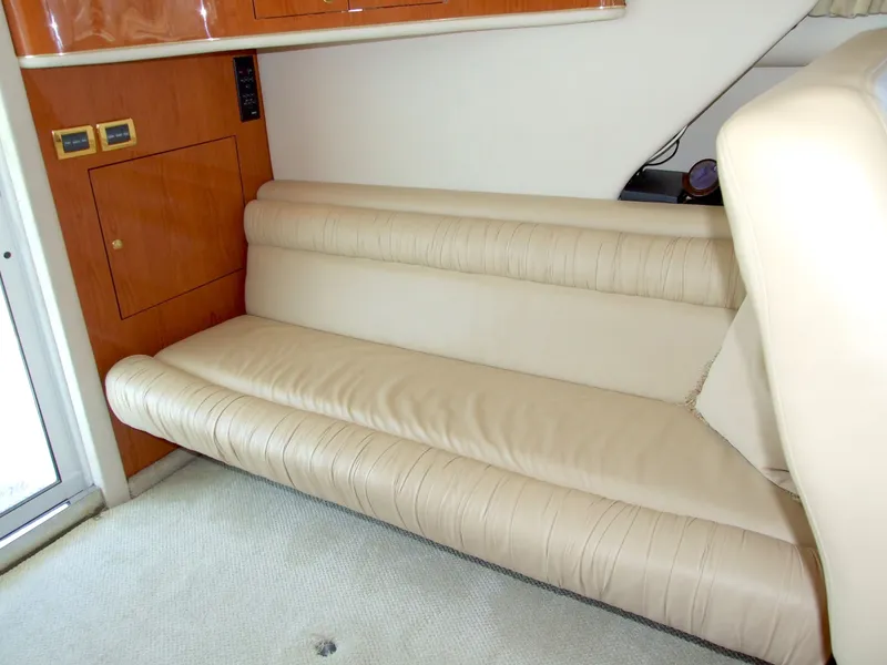 Slide: The Image of Sea Ray 400 Sedan Bridge 2001 - 33