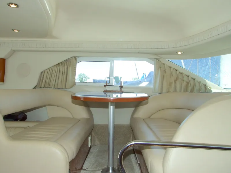 Slide: The Image of Sea Ray 400 Sedan Bridge 2001 - 34