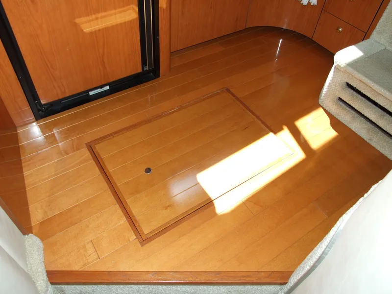 Slide: The Image of Sea Ray 400 Sedan Bridge 2001 - 40