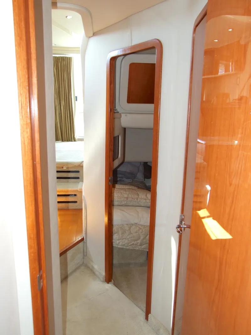 Slide: The Image of Sea Ray 400 Sedan Bridge 2001 - 45