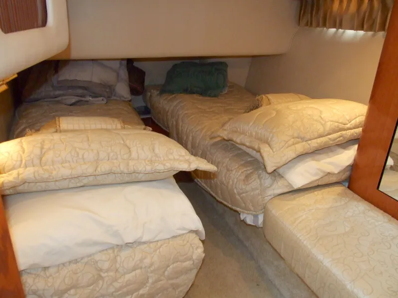 Slide: The Image of Sea Ray 400 Sedan Bridge 2001 - 46