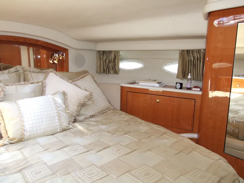 Slide: The Image of Sea Ray 400 Sedan Bridge 2001 - 49