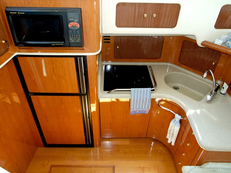 Slide: The Image of Sea Ray 400 Sedan Bridge 2001 - 5