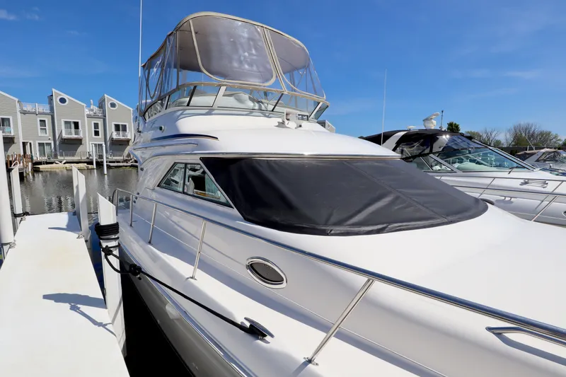 Slide: The Image of Sea Ray 400 Sedan Bridge 2001 - 63