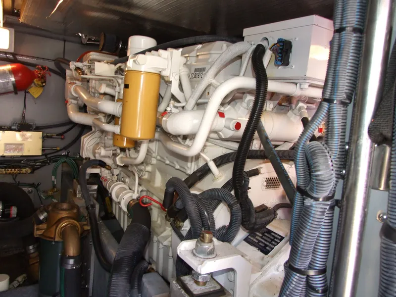 Slide: The Image of Sea Ray 400 Sedan Bridge 2001 - 64