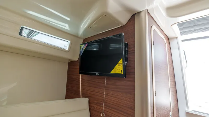Slide: The Image of Boston Whaler 325 Conquest 2026 - 17