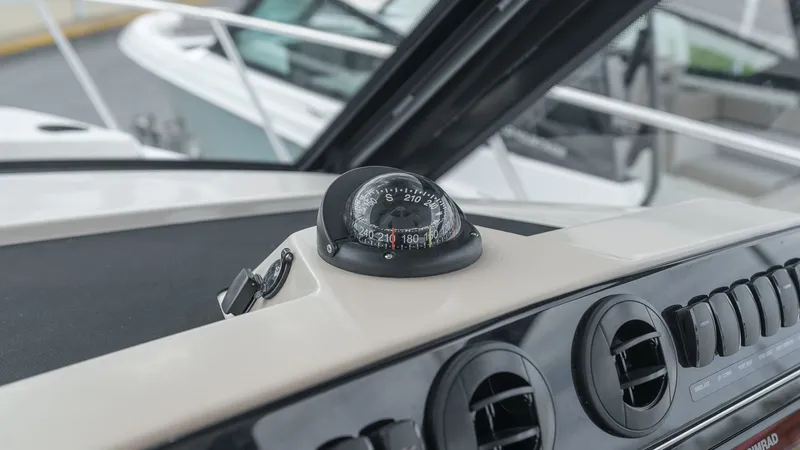 Slide: The Image of Boston Whaler 325 Conquest 2026 - 28
