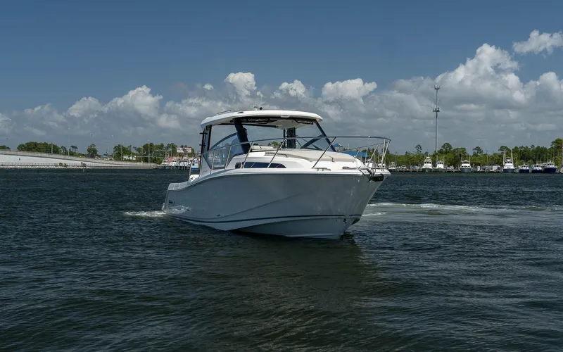 Slide: The Image of Boston Whaler 325 Conquest 2026 - 6