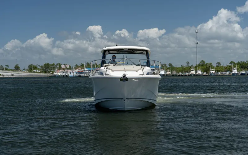 Slide: The Image of Boston Whaler 325 Conquest 2026 - 7
