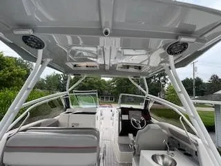 Slide: The Image of 2023 Solara S-250 DC boat interior with sleek design and modern amenities. - 29