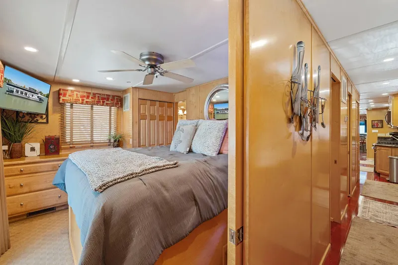 Slide: The Image of Sumerset Widebody 2007 - 50