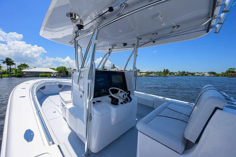 Slide: The Image of Contender 35 ST 2025 - 55