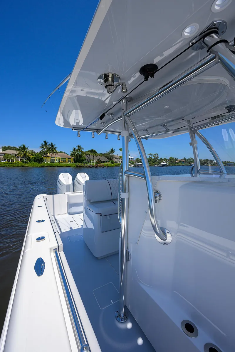 Slide: The Image of Contender 35 ST 2025 - 62