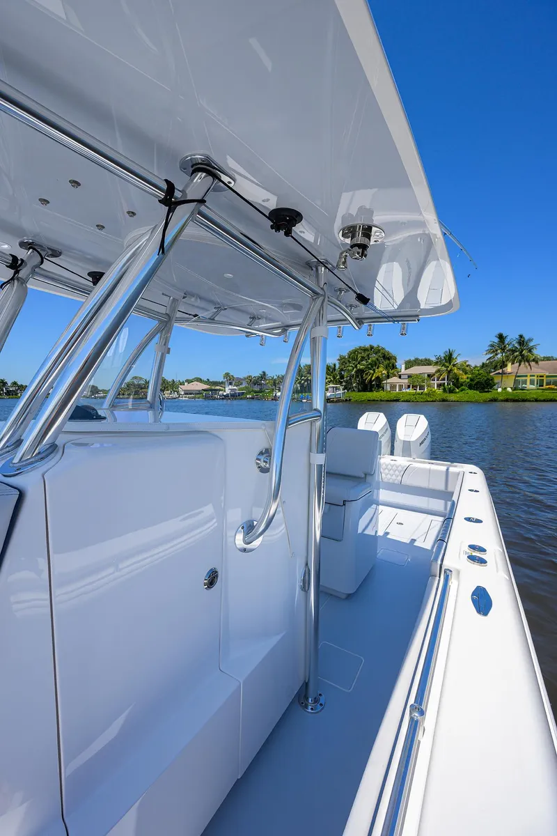 Slide: The Image of Contender 35 ST 2025 - 65