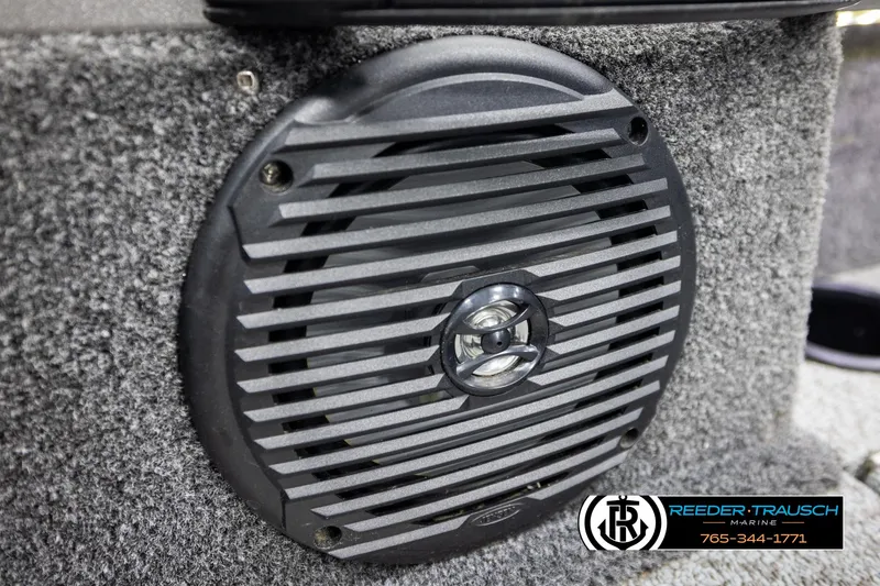 Slide: The Image of Speaker installed on 2022 Crestliner 1850 FISHHAWK boat, featuring Reeder-Trausch Marine branding. - 39