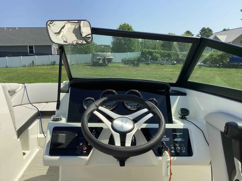 Slide: The Image of Sea Ray SPX 190 2023 - 5