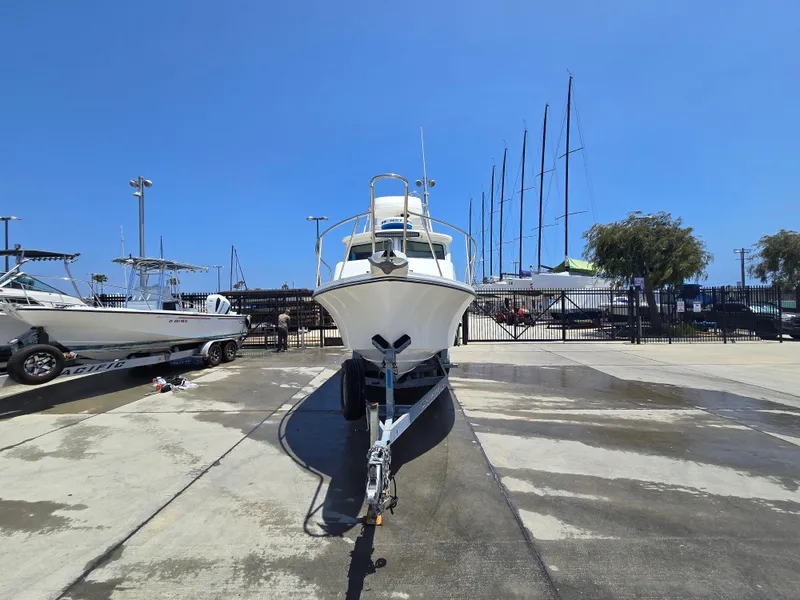 Slide: The Image of Parker 2520 Deep Vee Sport Cabin 2019 - 50