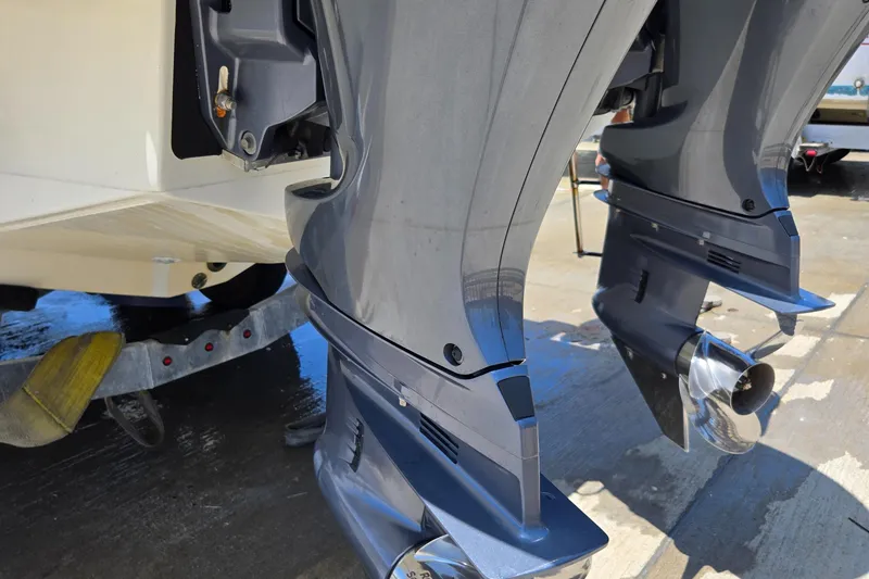 Slide: The Image of Parker 2520 Deep Vee Sport Cabin 2019 - 56