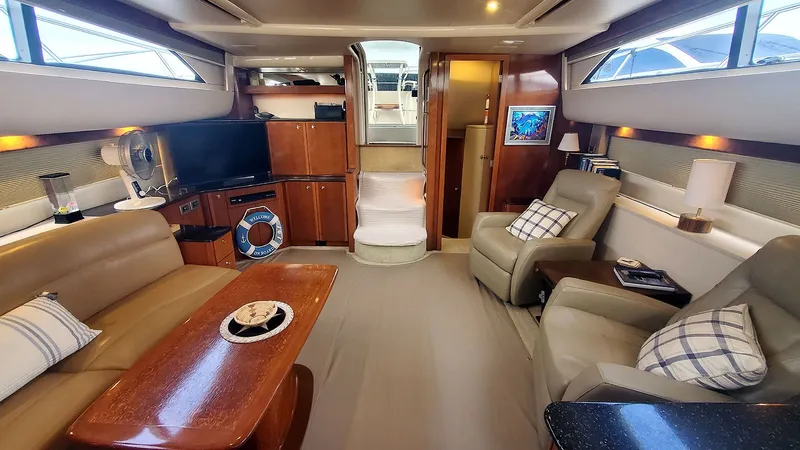 Slide: The Image of Salon Aft - 12