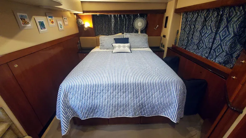Slide: The Image of Master Stateroom Starboard - 16
