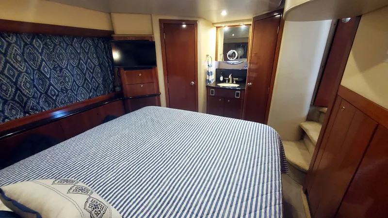 Slide: The Image of Master Stateroom Port - 17