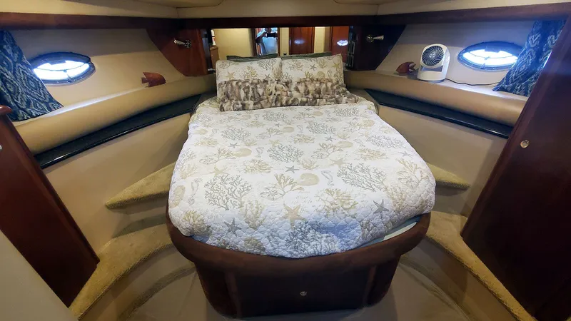 Slide: The Image of Guest Stateroom Forward - 21