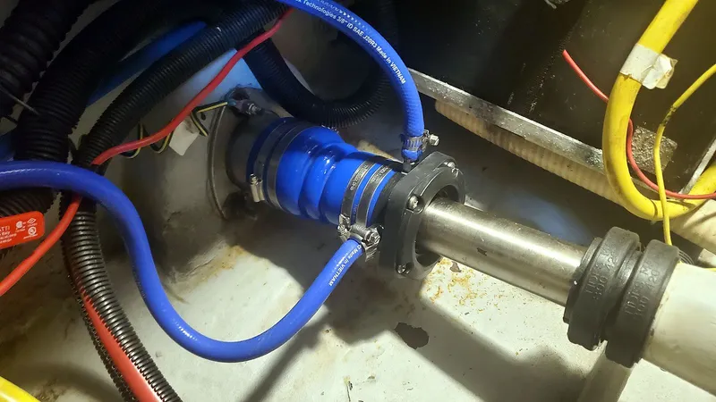 Slide: The Image of Port Dripless Shaft Seal - 33