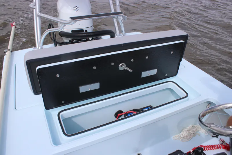 Slide: The Image of Livewell on 2026 East Cape EVO 18V boat, featuring a sleek design and modern functionality. - 10