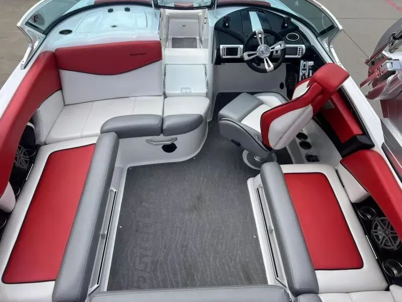 Slide: The Image of MasterCraft X-Star 2016 - 8