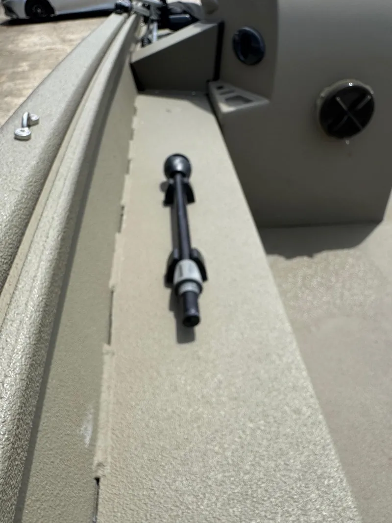 Slide: The Image of 2021 Alumacraft 2072 SC boat interior with mounted accessory. - 13