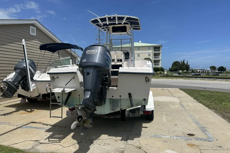 Slide: The Image of 2005 Grady-White Escape 209 boat with Yamaha 200 engine on a trailer. - 3