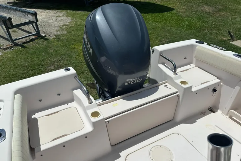 Slide: The Image of 2005 Grady-White Escape 209 boat with Yamaha 200 engine, rear seating view. - 33