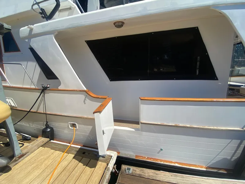 Slide: The Image of Easy entry side deck doors - 22