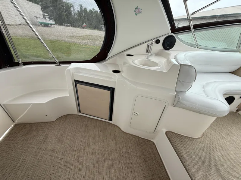 Slide: The Image of Cockpit Wetbar - 10