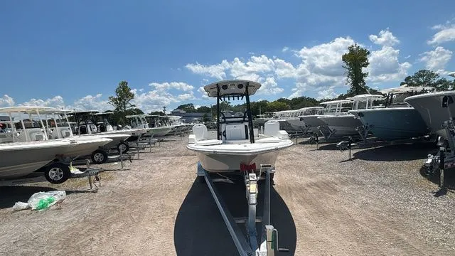 Slide: The Image of Sea Pro 230 Bay 2025 - 2