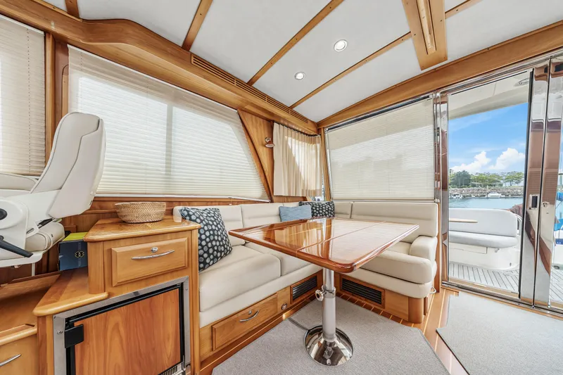 Slide: The Image of Salon Settee Aft - 14