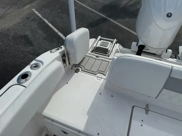 Slide: The Image of Sea Fox 268 Commander 2026 - 10