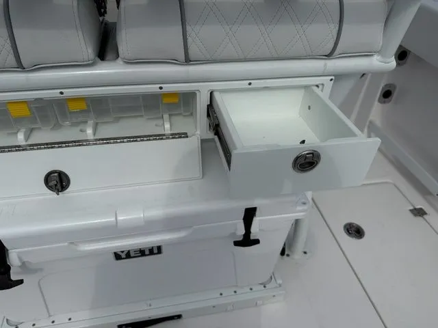 Slide: The Image of Sea Fox 268 Commander 2026 - 17