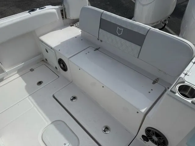 Slide: The Image of Sea Fox 268 Commander 2026 - 9