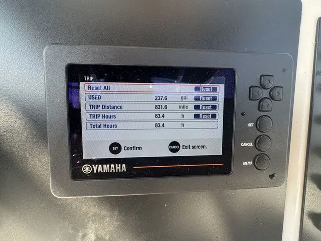 Slide: The Image of Robalo R202EX 2023 - 6