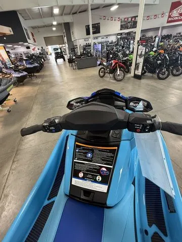 Slide: The Image of Yamaha VXDELUXE 2025 - 5