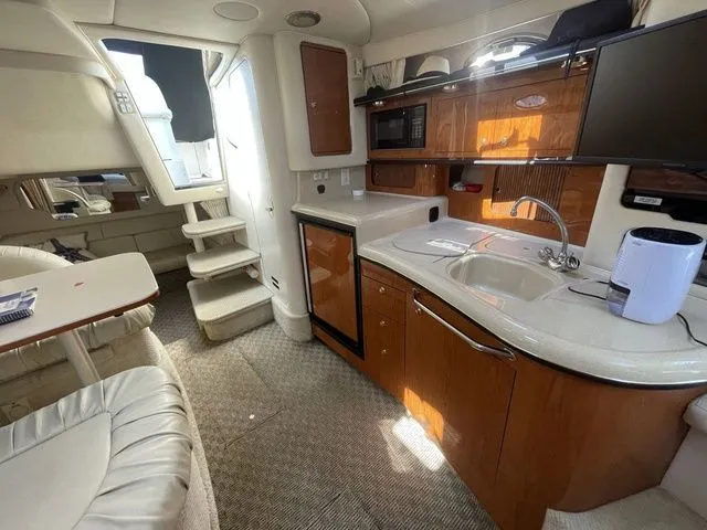 Slide: The Image of Sea Ray 340 Sundancer 2001 - 11
