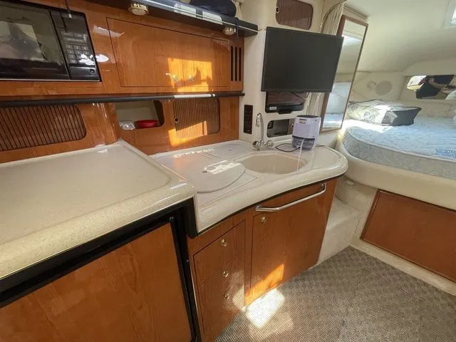 Slide: The Image of Sea Ray 340 Sundancer 2001 - 15