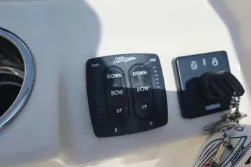 Slide: The Image of Grady-White 215 2018 - 19