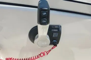 Slide: The Image of Grady-White 215 2018 - 20